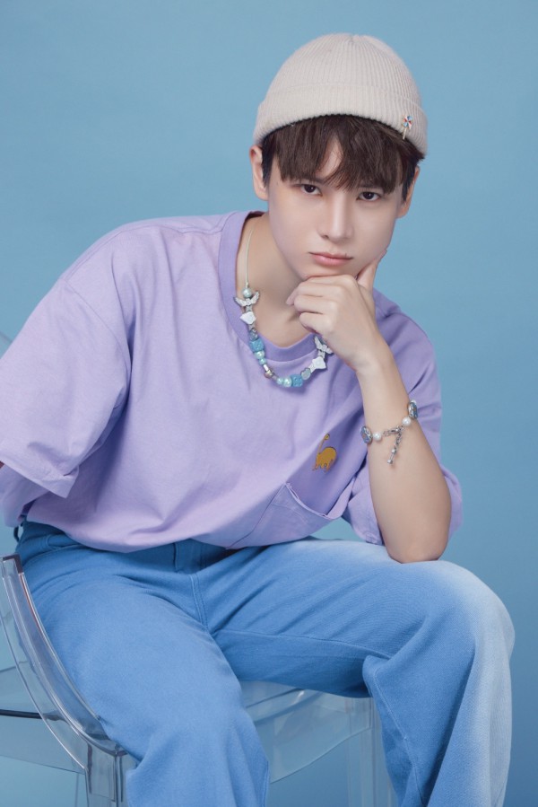 Phạm Đình Thái Ngân làm đêm nhạc riêng trước khi tranh tài ở MTV Europe Music Awards