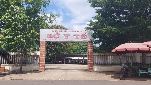 Cảnh cáo giám đốc Sở Y tế và Giám đốc Bệnh viện đa khoa tỉnh Bình Phước