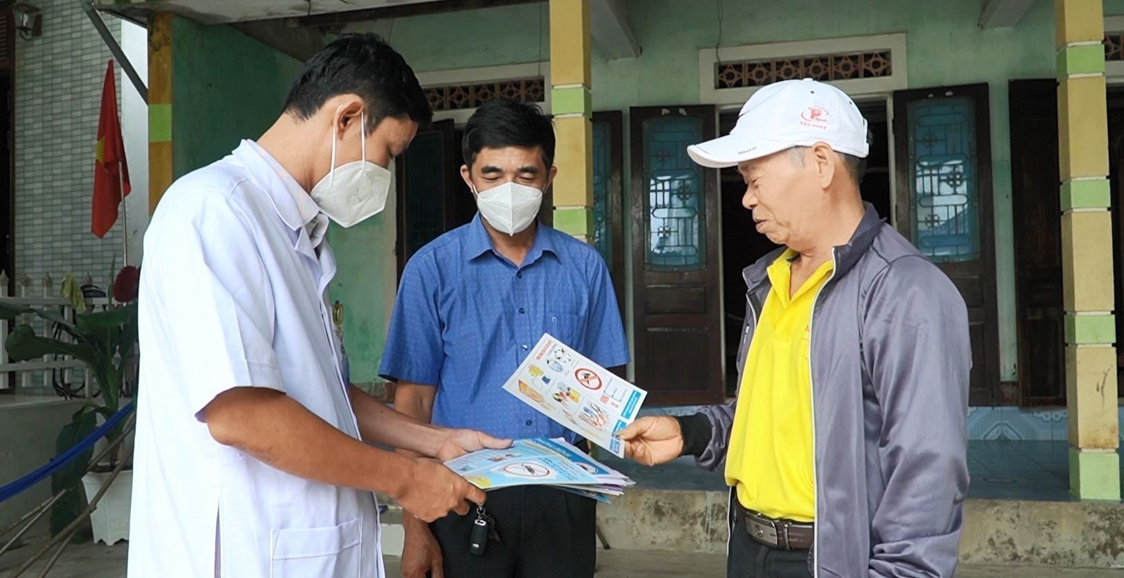 Ghi nhận gần 1.300 ca mắc sốt xuất huyết, Quảng Bình nỗ lực triển khai dập dịch Ghi nhận gần 1.300 ca mắc sốt xuất huyết, Quảng Bình nỗ lực triển khai dập dịch