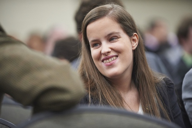 Nữ 9X khiếm thị của Apple giúp thay đổi thế giới công nghệ: Khẳng định không có gì là giới hạn - Ảnh 2.