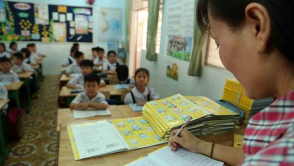 Vì sao giáo viên nghỉ việc?: Khi hạnh phúc với nghề dạy học bị cắt xén