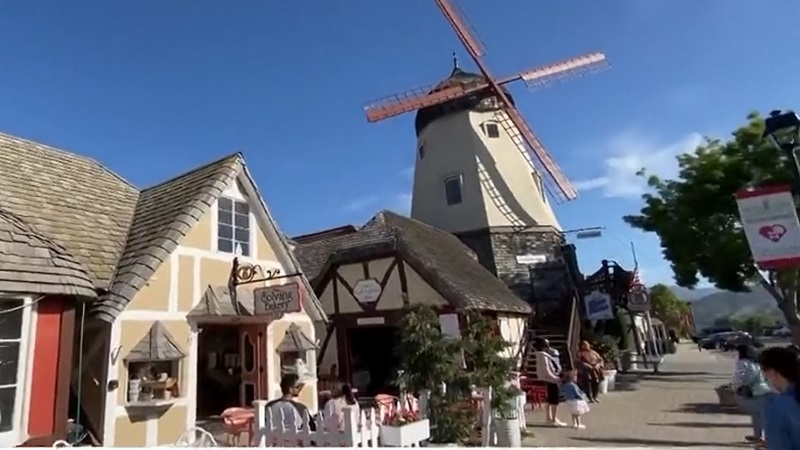 "Ngôi làng Đan Mạch" giữa lòng nước Mỹ