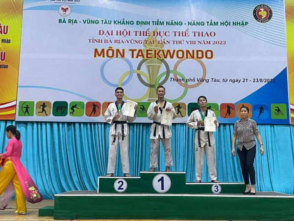 Bi hài nhà vô địch taekwondo tỉnh BR-VT không biết nhà mình ở đâu