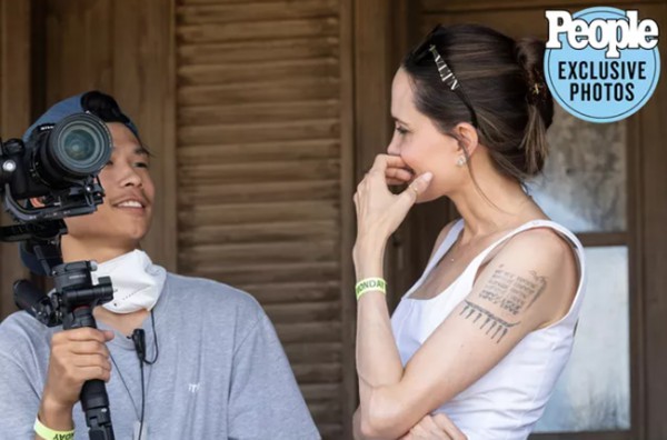 Angelina Jolie trở lại ghế đạo diễn, làm phim 