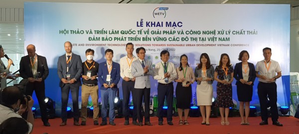 Khai mạc Hội thảo - Triển lãm quốc tế về Giải pháp và Công nghệ xử lý chất thải đô thị tại Việt Nam