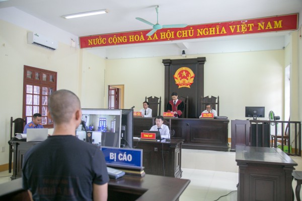 Hai phạm nhân đục tường trốn trại, 3 tháng chui rúc trong rừng ở Quảng Trị