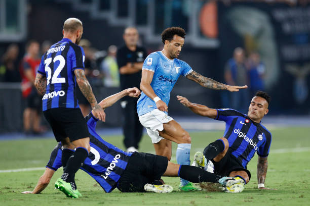 Đại thắng Inter Milan, Lazio chiếm ngôi đầu Serie A