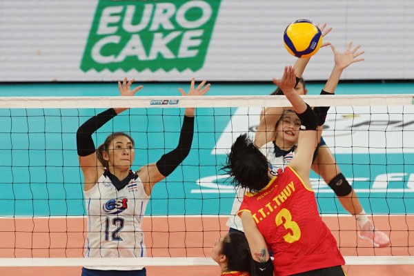 Tuyển nữ bóng chuyền Việt Nam vẫn chưa nếm mùi chiến thắng trước Thái Lan
