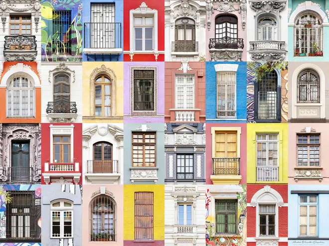 AndreVicenteGoncalves+-+Windows+of+the+World+-+South+America+-+Chile+-+Santiago+-+2000px+-+WM