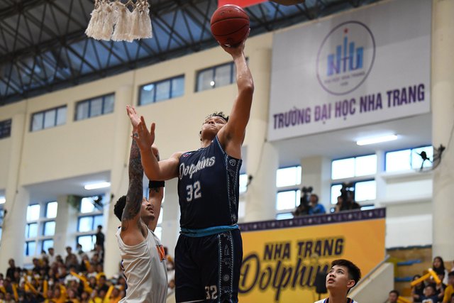 Thiếu vắng trụ cột, Nha Trang Dolphins ngậm ngùi để thua Hanoi Buffaloes - Ảnh 2. Thiếu vắng trụ cột, Nha Trang Dolphins ngậm ngùi để thua Hanoi Buffaloes - Ảnh 2.