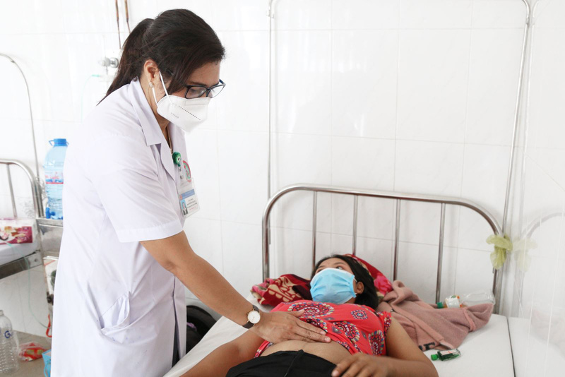 Đắk Lắk: Bệnh nhân mắc COVID-19 gia tăng trở lại, nhiều người mắc cùng lúc cả sốt xuất huyết