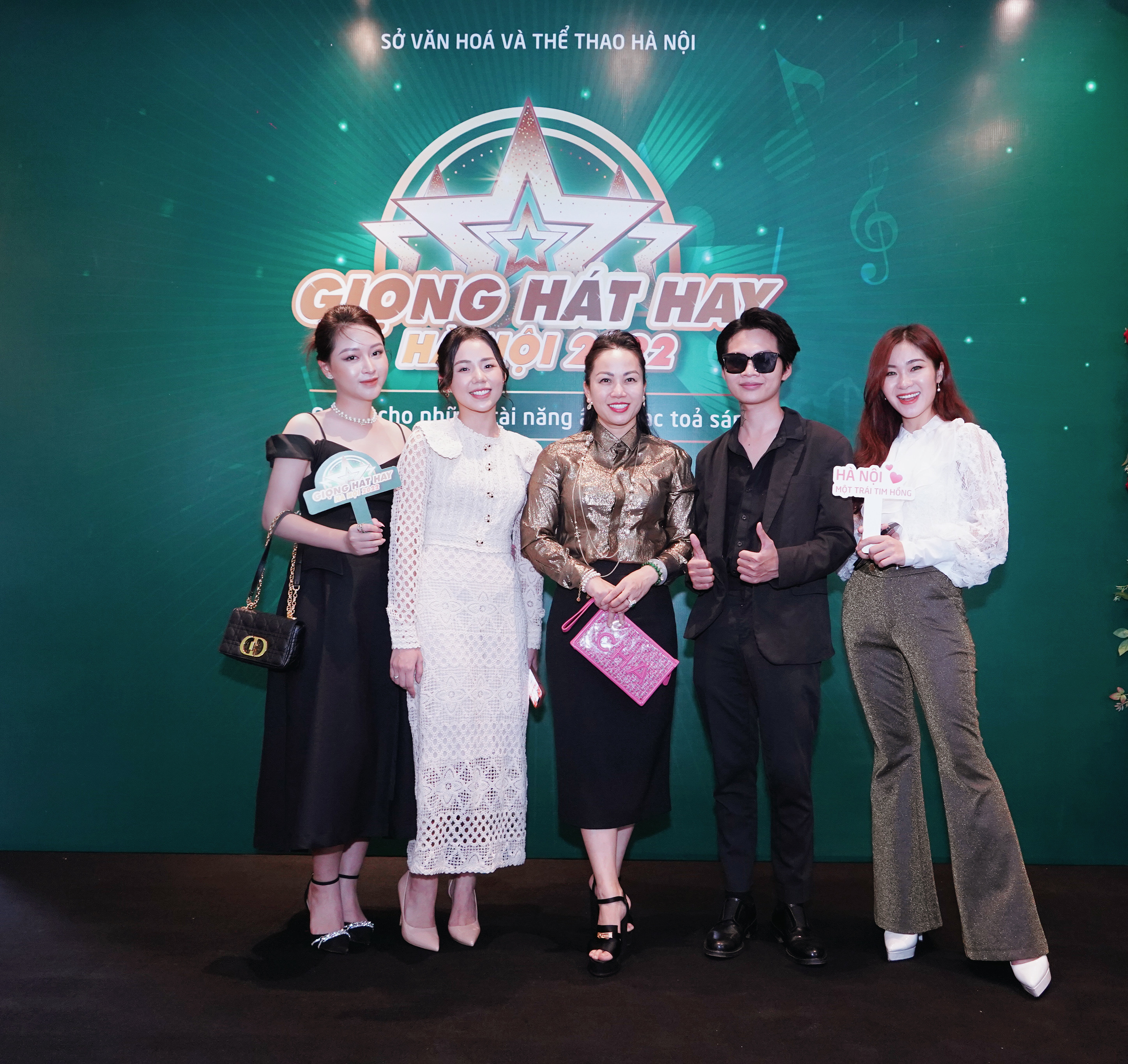 Diva Hồng Nhung góp mặt trong đêm chung kết Giọng hát hay Hà Nội 2022