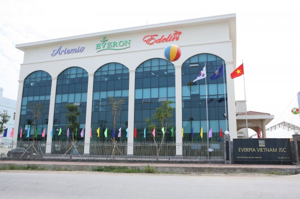 Hành trình “làm mới” Everon