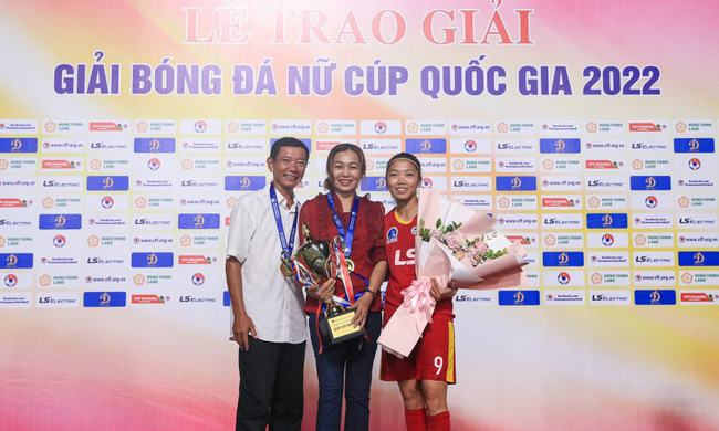 Huỳnh Như: “Sẽ cố gắng không phụ sự kỳ vọng người hâm mộ…”