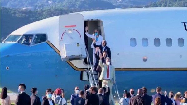 Mỹ-Trung tiếp tục đáp trả lẫn nhau sau chuyến thăm Đài Loan của bà Pelosi Mỹ-Trung tiếp tục đáp trả lẫn nhau sau chuyến thăm Đài Loan của bà Pelosi