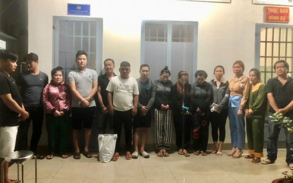 Phá đường dây thầu đề quy mô lớn do “hot girl” cầm đầu