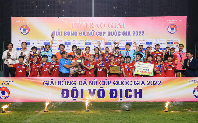 TP.HCM I lên ngôi vô địch giải bóng đá Nữ Cúp Quốc gia 2022 TP.HCM I lên ngôi vô địch giải bóng đá Nữ Cúp Quốc gia 2022