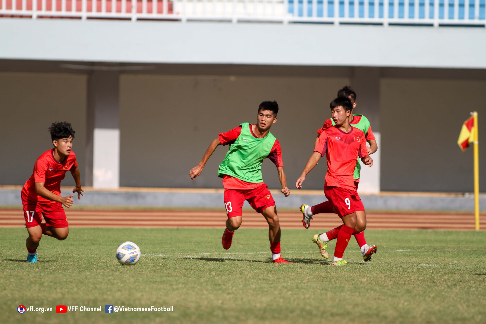 U16 Việt Nam hăng say tập luyện, hướng đến vòng bán kết giải U16 Đông Nam Á 2022