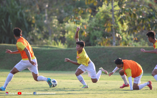 U16 Việt Nam sẵn sàng cho trận tranh ngôi nhất bảng với U16 Indonesia