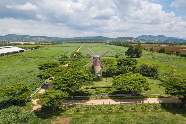 Vinamilk - Doanh nghiệp duy nhất trong ngành sữa nhận Giải thưởng Môi trường Việt Nam