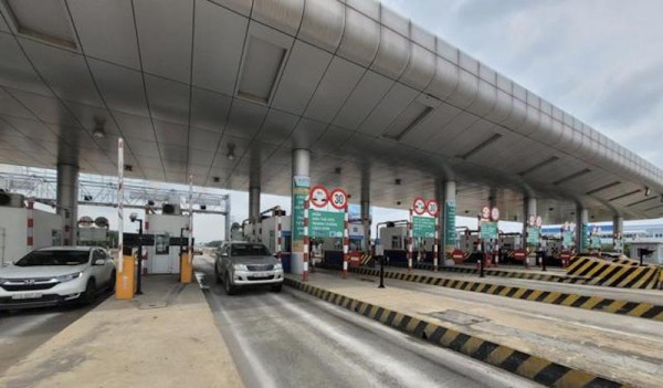 Yêu cầu khẩn trương "vá lỗi" trong thu phí không dừng