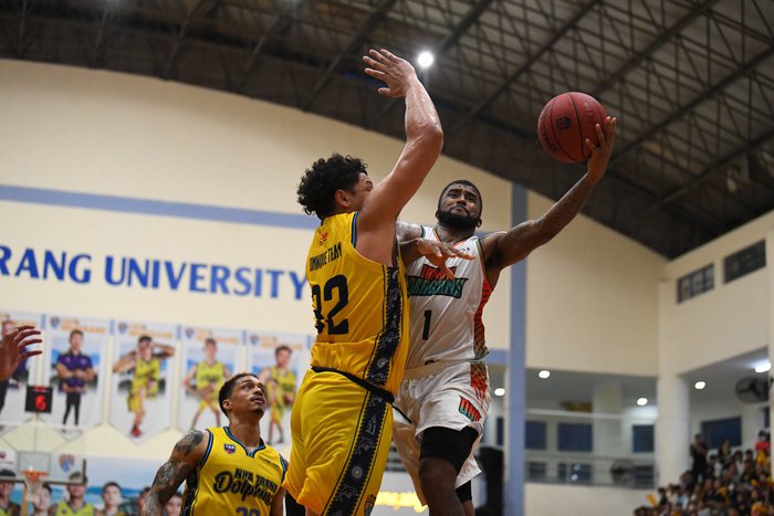 Danang Dragons “bất lực” trước Nha Trang Dolphins, phá hàng loạt kỷ lục buồn - Ảnh 2.