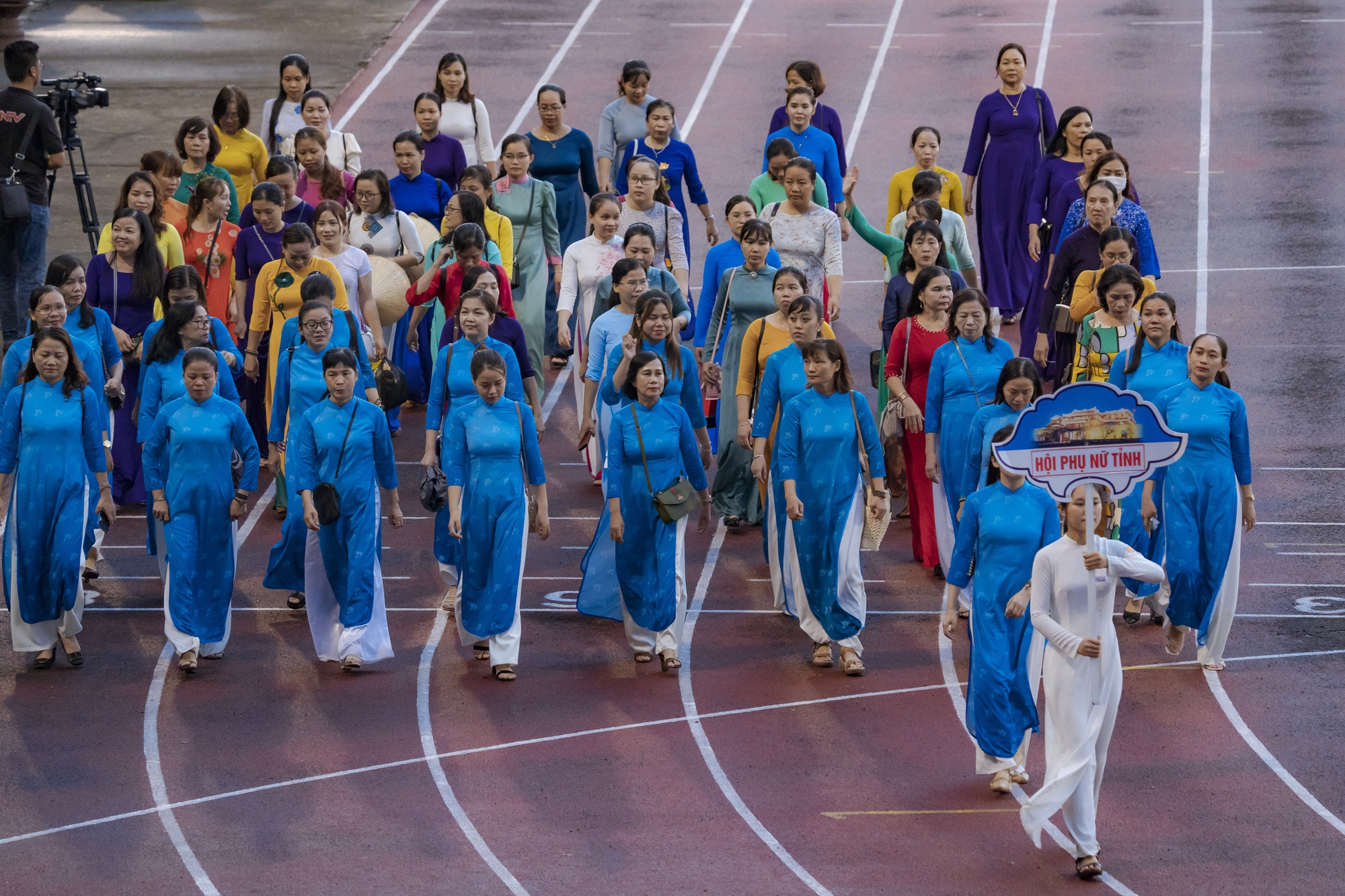 Hoàng tráng lễ Khai mạc Đại hội Thể dục Thể thao Thừa Thiên Huế lần thứ IX năm 2022 - Ảnh 11.