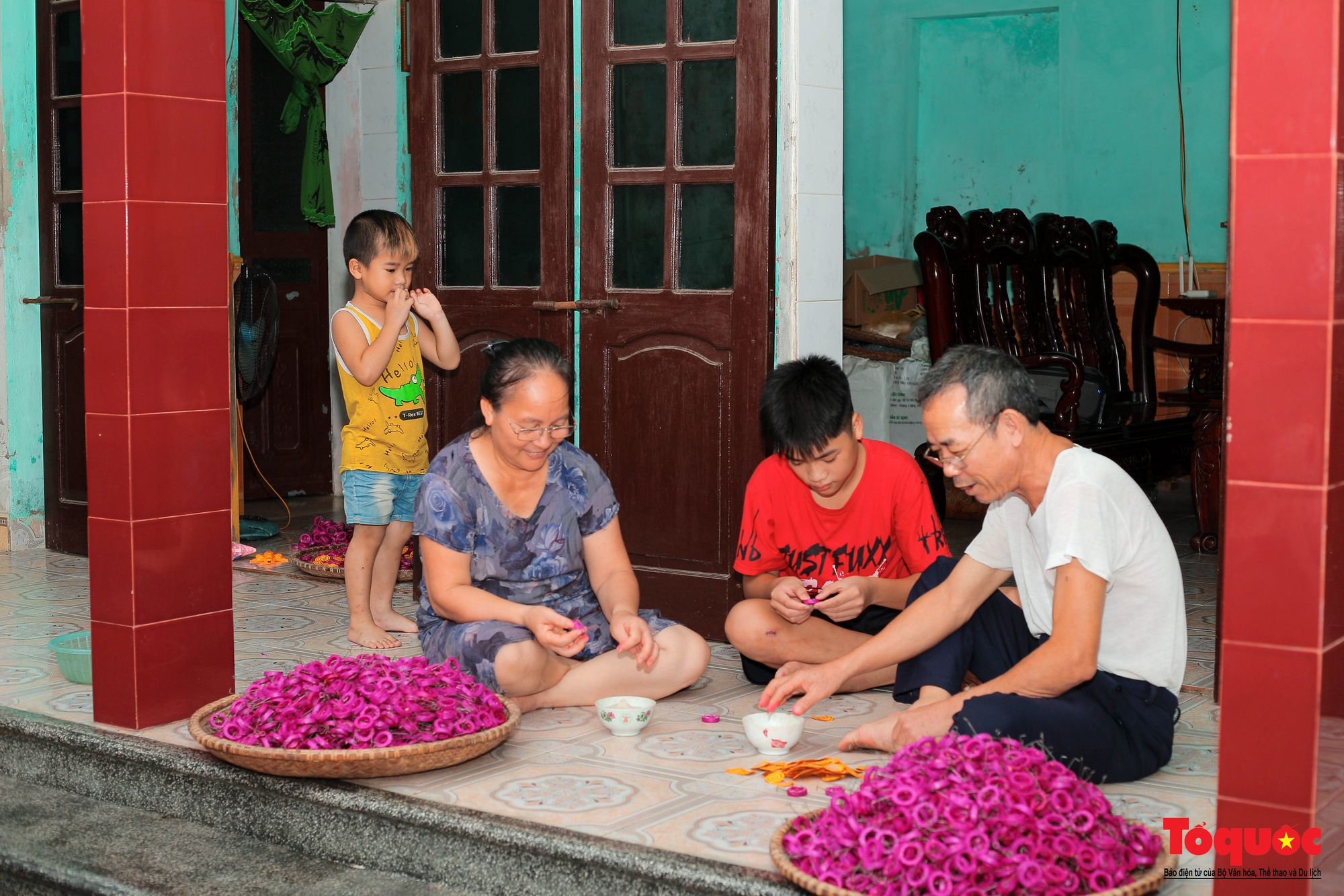 Trống bỏi - Tiếng trống đặc biệt gọi chú Cuội, chị Hằng về trông Trăng   - Ảnh 2.