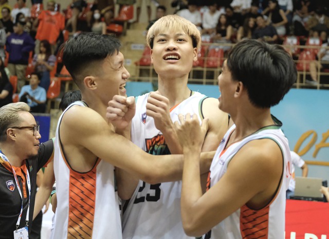 Danang Dragons tại VBA 2022: Sự trở lại muộn màng và đoạn kết không trọn vẹn dành cho NHM - Ảnh 6. Danang Dragons tại VBA 2022: Sự trở lại muộn màng và đoạn kết không trọn vẹn dành cho NHM - Ảnh 6.