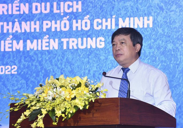 TP Hà Nội, TPHCM và Vùng kinh tế trọng điểm miền Trung liên kết phát triển du lịch - Ảnh 3. TP Hà Nội, TPHCM và Vùng kinh tế trọng điểm miền Trung liên kết phát triển du lịch - Ảnh 3.