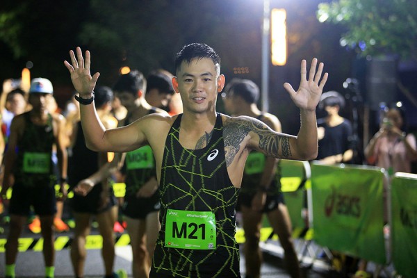 Cựu vô địch SEA Games môn bơi lội phá kỷ lục chạy bộ 10 km