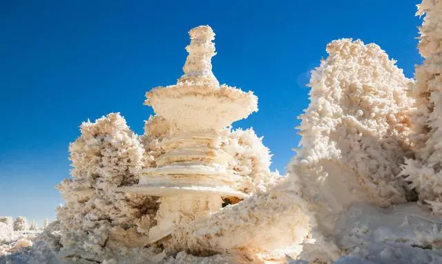 Hồ "đắt" nhất TG: Đủ tài nguyên cho 6 tỷ người dùng trong 1.000 năm, cảnh sát giám sát 24/24 - Ảnh 5. Hồ "đắt" nhất TG: Đủ tài nguyên cho 6 tỷ người dùng trong 1.000 năm, cảnh sát giám sát 24/24 - Ảnh 5.