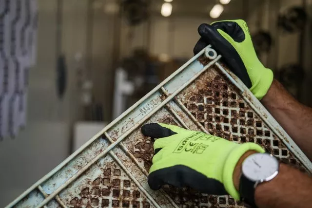 Lộ diện "thủ phạm" của đảo rác khổng lồ trên Thái Bình Dương: Là hoạt động nuôi sống hàng triệu người - Ảnh 9. Lộ diện "thủ phạm" của đảo rác khổng lồ trên Thái Bình Dương: Là hoạt động nuôi sống hàng triệu người - Ảnh 9.