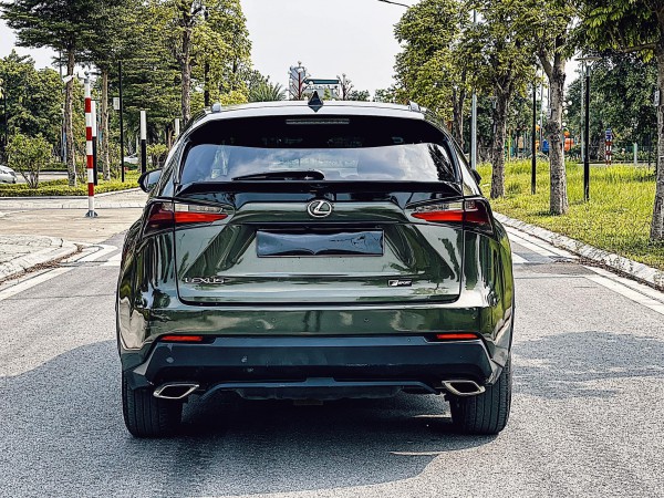 Lexus NX200t 2015 bản hiếm F-Sport rao giá hơn 1,5 tỉ đồng sau 7 năm sử dụng