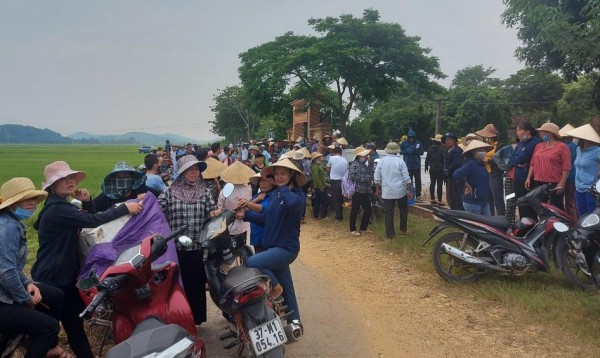 Hàng trăm học sinh không đến trường: Chính quyền đối thoại với phụ huynh