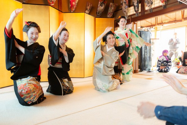 Những điều chưa biết về ca vũ truyền thống Nhật Bản - cuộc sống của Geisha Những điều chưa biết về ca vũ truyền thống Nhật Bản - cuộc sống của Geisha