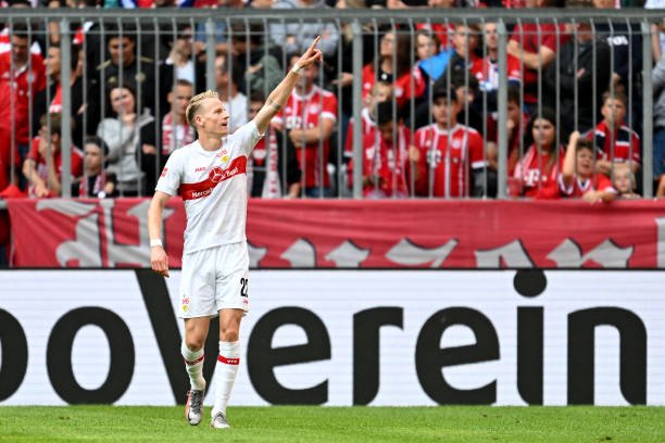 Bayern chia điểm tiếc nuối trước Stuttgart