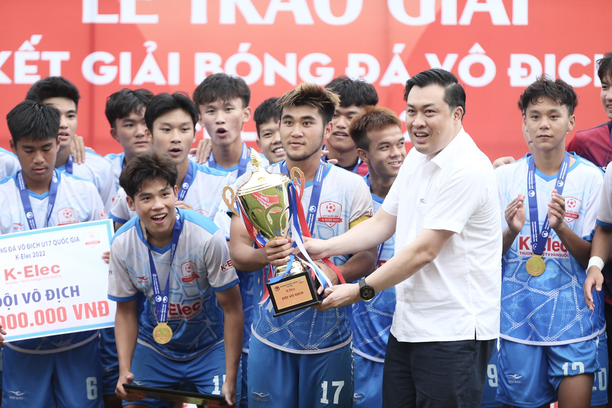 Chung kết U17 Quốc gia 2022: U17 PVF đăng quang ngôi Vô địch
