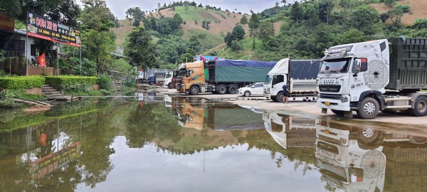 Sơn La: Nhếch nhác ngã ba Cò Nòi