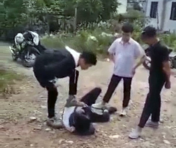 Công an Đà Lạt nói gì vụ 2 học sinh bị đánh phải nhập viện?