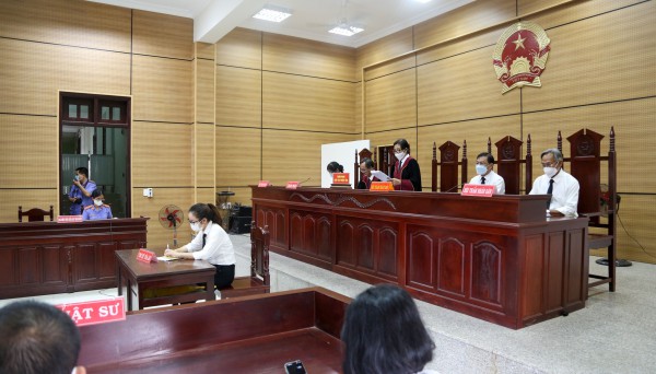Tuyên tử hình 2 bị cáo vận chuyển hơn 20 kg ma túy, 201 viên đạn quân dụng
