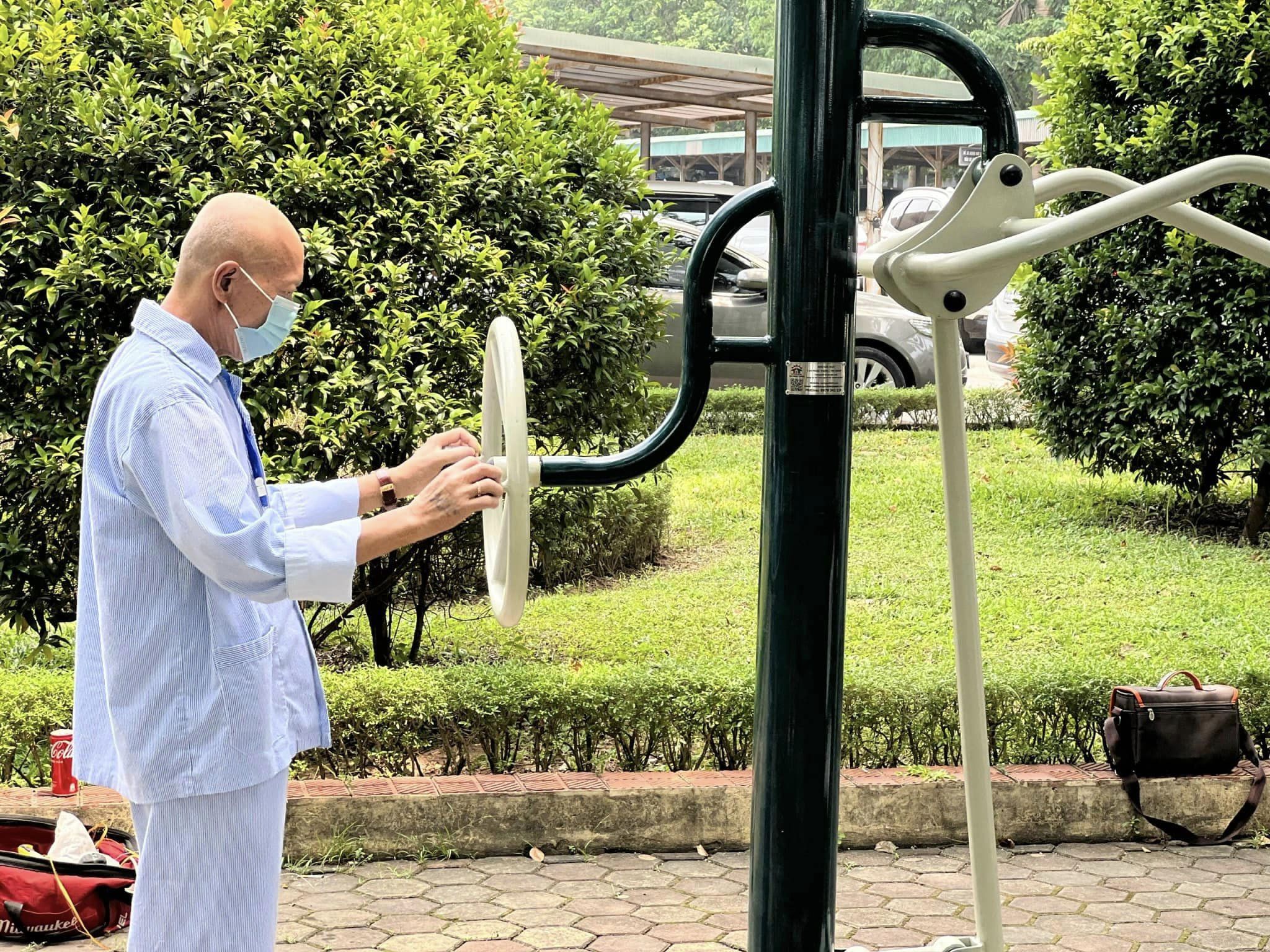 Đưa vào hoạt động khu tập thể dục dành cho bệnh nhân ung thư Đưa vào hoạt động khu tập thể dục dành cho bệnh nhân ung thư