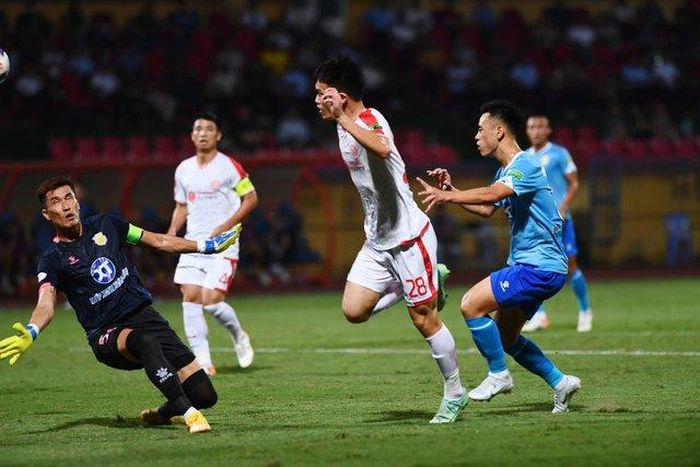 Hoàng Đức dính chấn thương, có thể lỡ trận giao hữu cùng ĐT Việt Nam