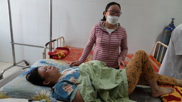 Vụ sập bờ tường 5 người chết ở Bình Định: Xin xuất viện về tiễn biệt vợ, chồng