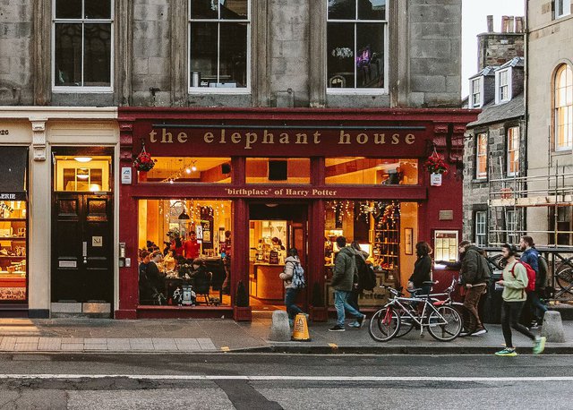 Phong cảnh đẹp nao lòng của thành phố cổ đẹp nhất nước Anh - nơi được coi là “quê hương của Harry Potter” - Ảnh 4. Phong cảnh đẹp nao lòng của thành phố cổ đẹp nhất nước Anh - nơi được coi là “quê hương của Harry Potter” - Ảnh 4.