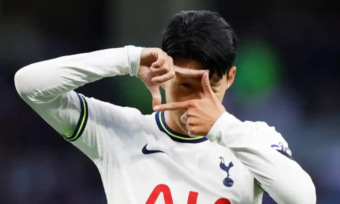 Son Heung Min nói gì sau khi lập hat-trick cho Tottenham?