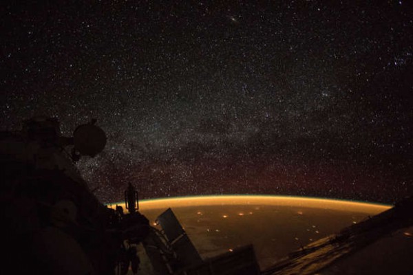 Ấn tượng những hình ảnh độc đáo của Trái Đất được chụp từ không gian