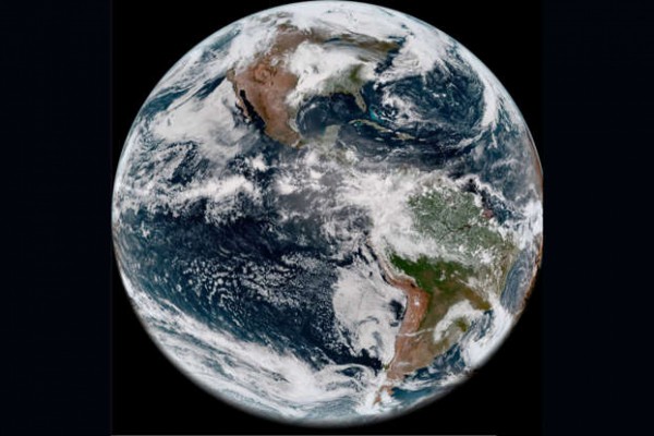 Ấn tượng những hình ảnh độc đáo của Trái Đất được chụp từ không gian