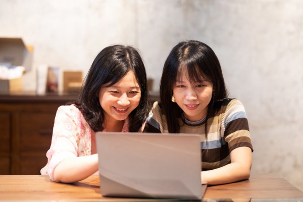 Khởi nghiệp từ trái tim người mẹ Khởi nghiệp từ trái tim người mẹ