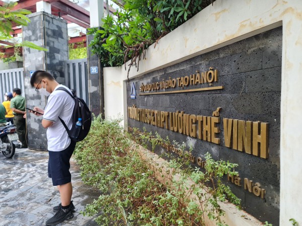 Lạm thu dưới danh nghĩa ban đại diện phụ huynh